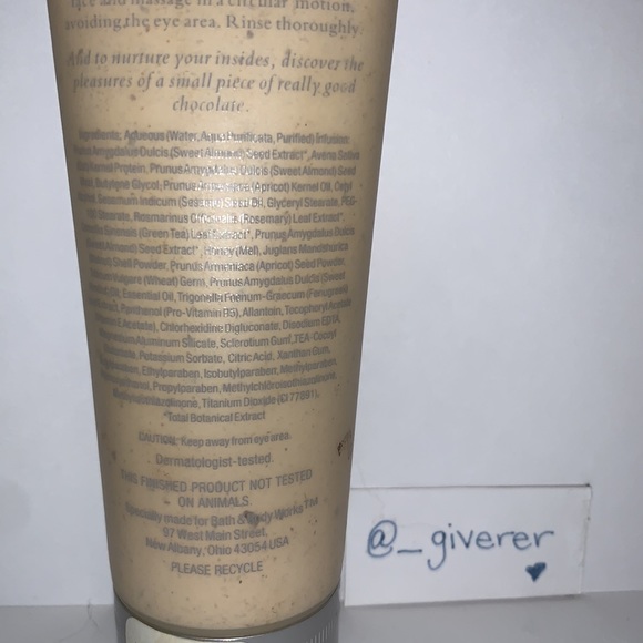 Pure Simplicity Almond Nourishing Face Scrub - Picture 5 of 9